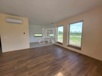 Gencsapáti Családi ház