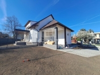 Balatonakarattya Lakás (téglaépítésű)