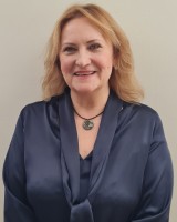 Miklósné Csapó Andrea